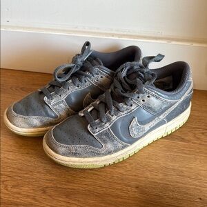 Nike dunks grey and green